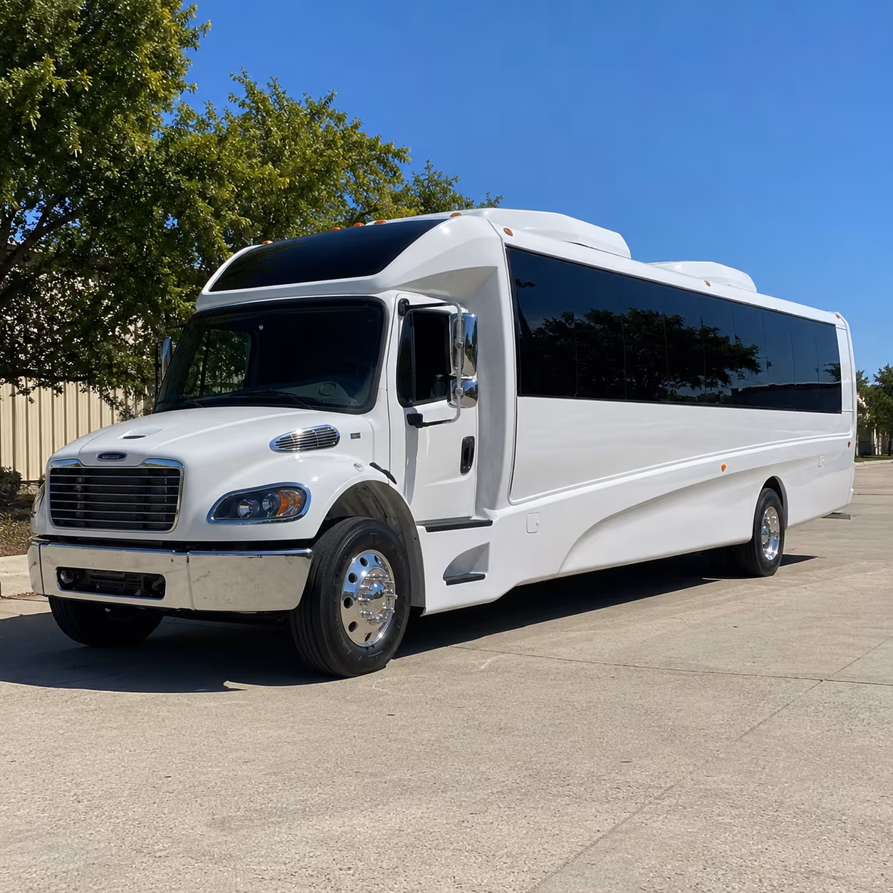 chula vista 28 passenger minibus